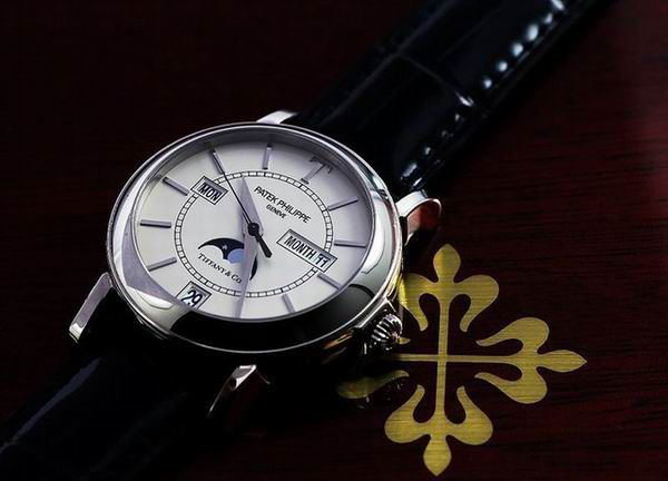 “表王”四面楚歌？天價聯名腕表背后，百達翡麗的時代焦慮